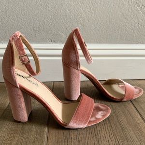 Francesca’s Yvonne Crushed Velvet 4” Block Heel